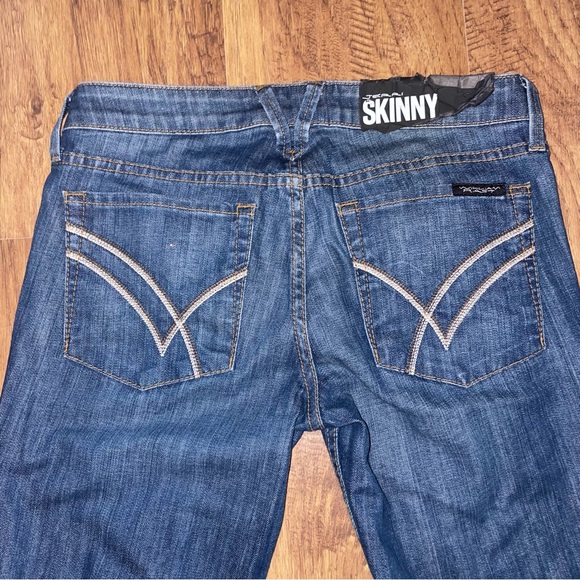 William Rast Distressed Jerri Skinny Jeans! NWT! - Picture 10 of 10